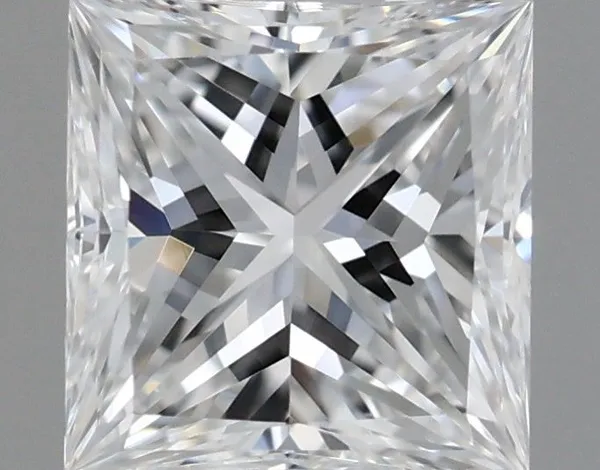 0.81ct PRINCESS E VVS2 Natural diamond