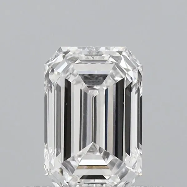 0.61ct EMERALD E VVS1 Lab diamond