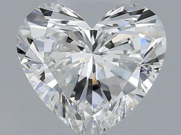 1.08ct HEART G VVS2 Lab diamond