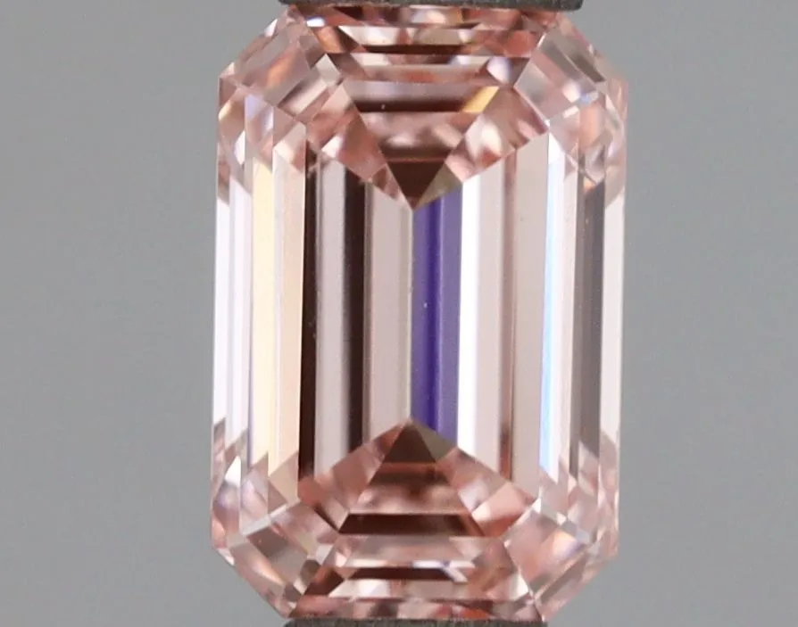 0.70ct EMERALD Fancy Intense Pink SI1 Coloured Lab diamond