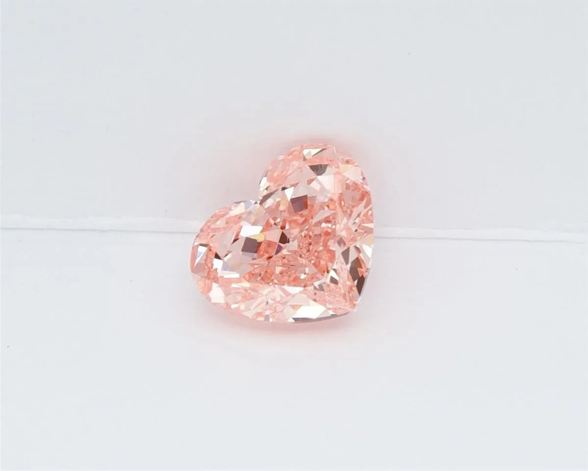 1.25ct HEART Fancy Vivid Pink VS1 Coloured Lab diamond