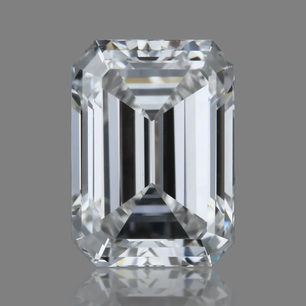 0.32ct EMERALD E VVS2 Natural diamond