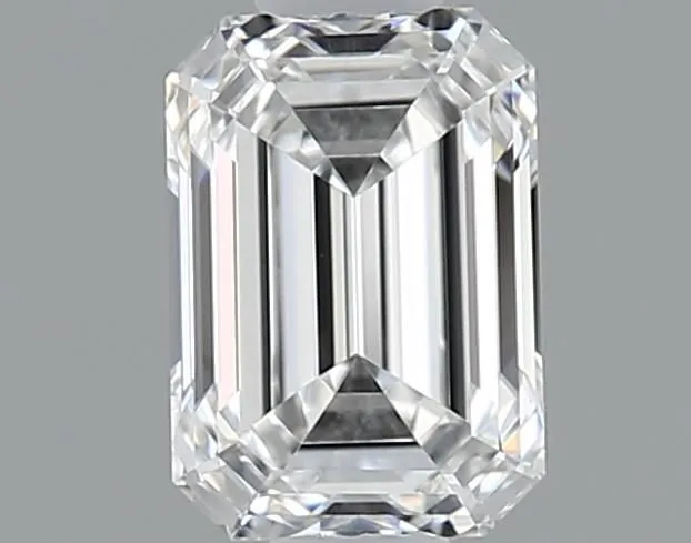 0.46ct EMERALD F VVS2 Natural diamond