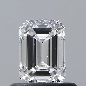 0.6ct EMERALD E VS2 Natural diamond