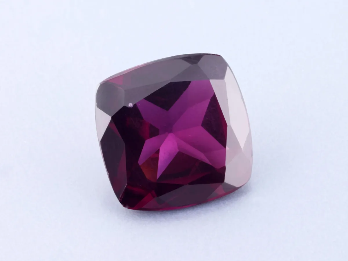 3.22ct Purple Garnet, Cushion gemstone