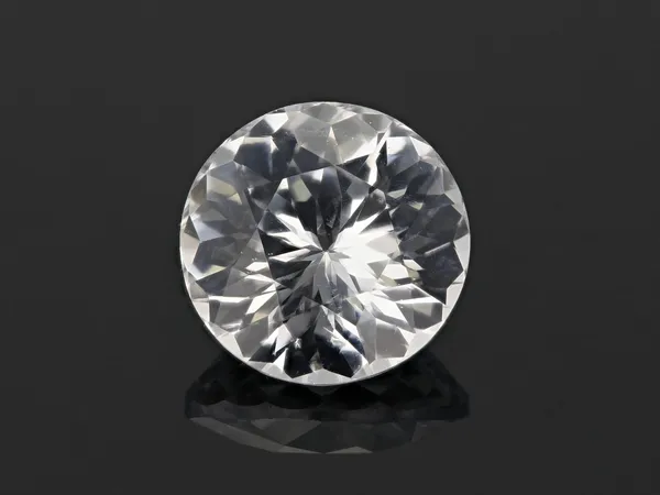 3.54ct White Sapphire, Round cut gemstone