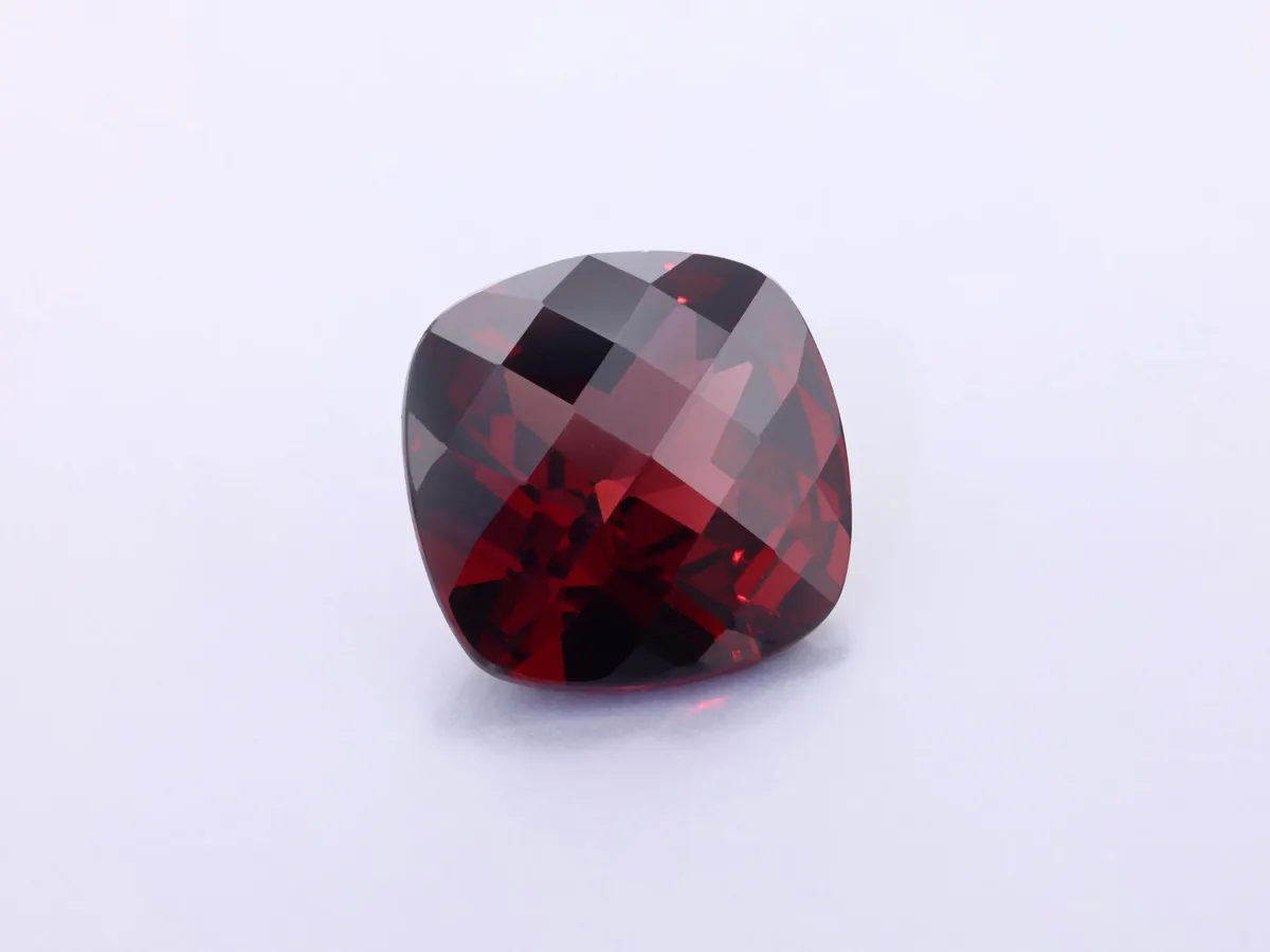 5.9ct Red Garnet, Chequerboard gemstone