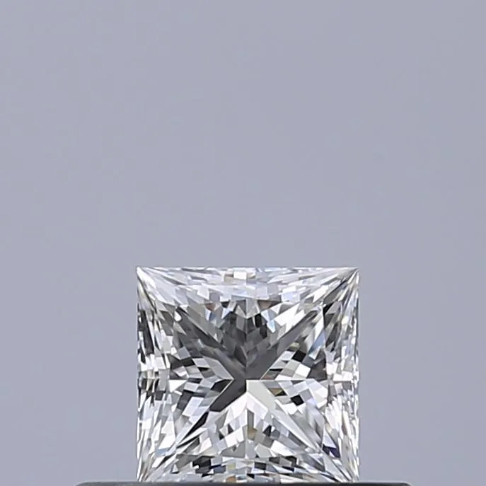 0.33ct PRINCESS E VVS1 Natural diamond