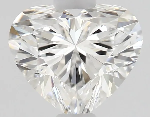 0.61ct HEART E VVS1 Natural diamond