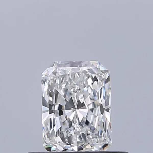 0.37ct RADIANT E VS1 Natural diamond