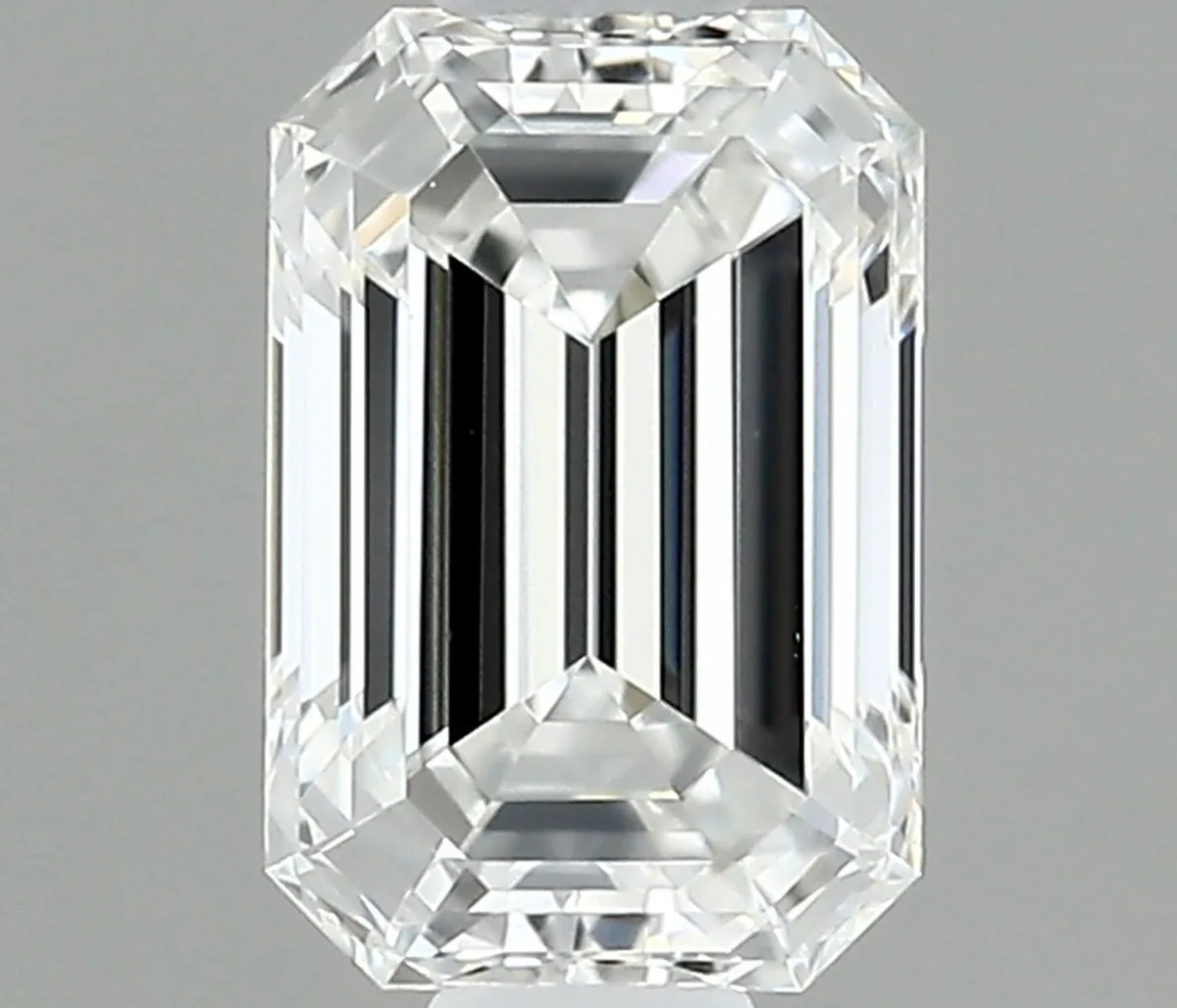 0.37ct EMERALD F VVS1 Natural diamond