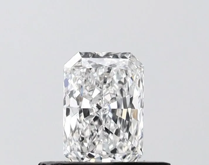 0.51ct RADIANT E VVS2 Lab Grown diamond