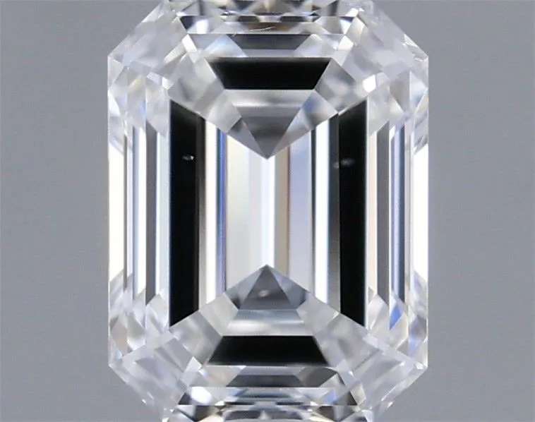 0.70ct EMERALD E VS2 Natural diamond