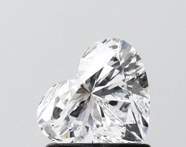 1.03ct HEART D VVS2 Lab diamond
