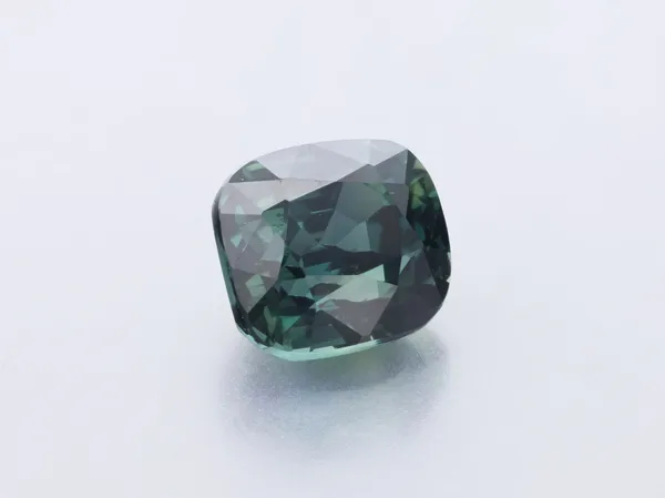 1.55ct Parti Sapphire, Cushion cut gemstone