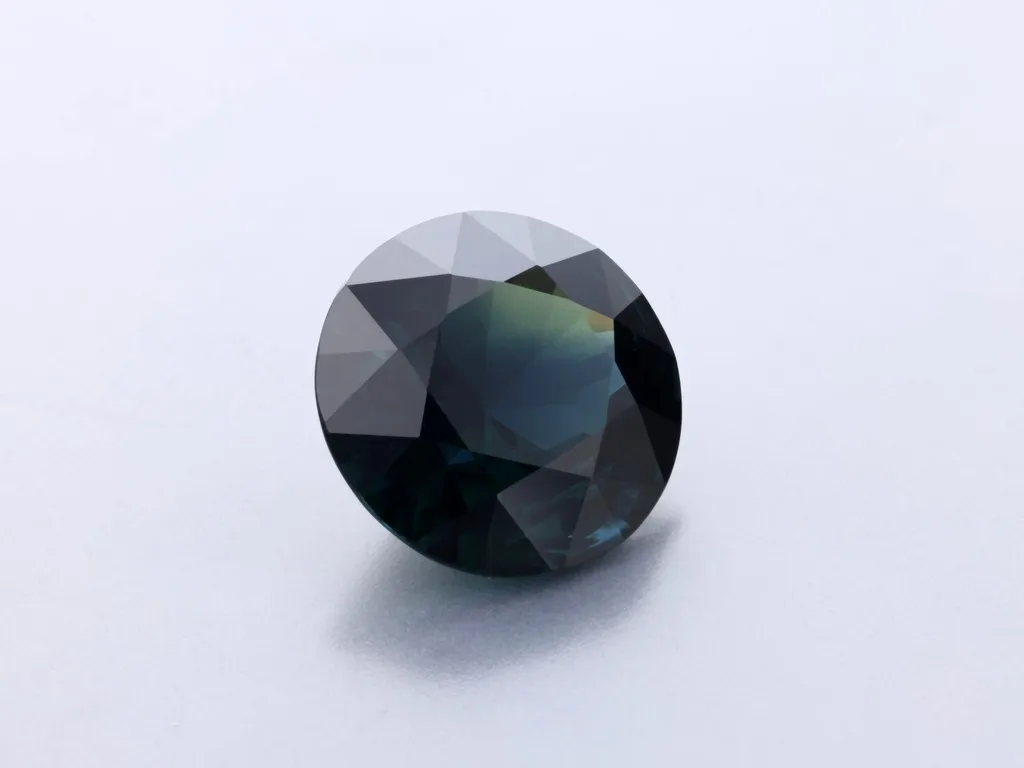 2.35ct Parti Sapphire, Round gemstone