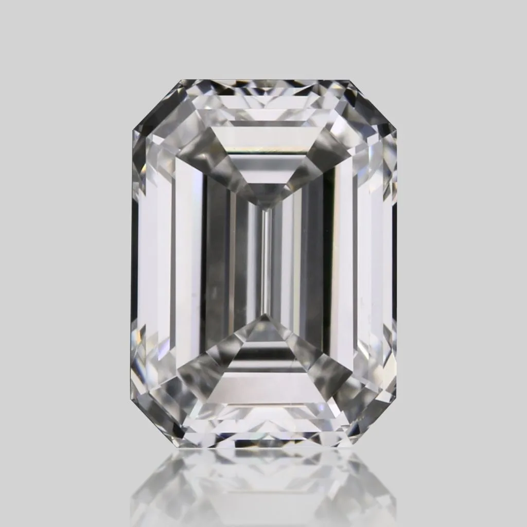 0.38ct EMERALD F VS2 Natural diamond