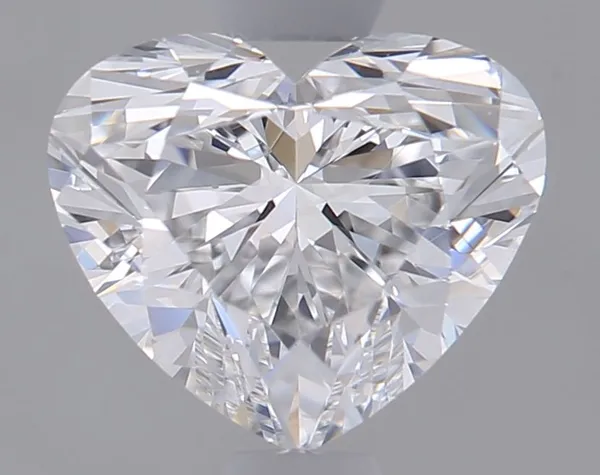 0.7ct HEART E VVS1 Natural diamond