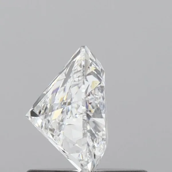 0.91ct HEART D VS1 Lab diamond