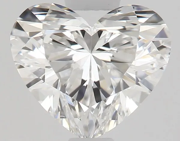 0.65ct HEART E VS1 Natural diamond
