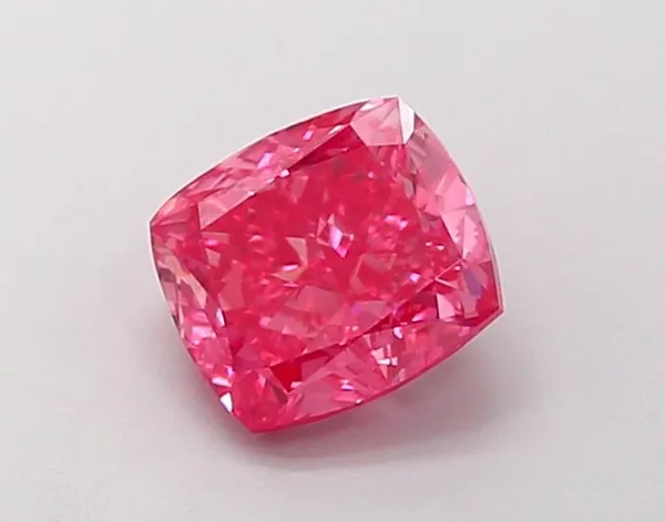 1.02ct CUSHION Fancy Vivid Pink VS1 Coloured Lab diamond