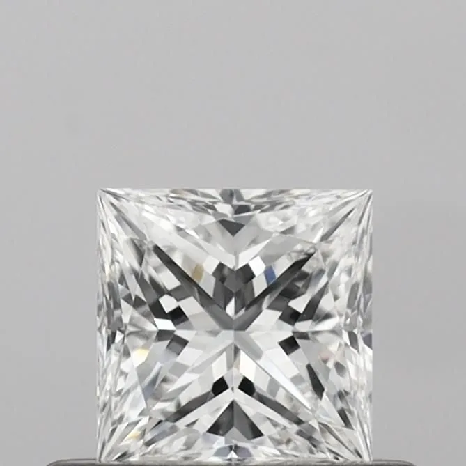 0.41ct PRINCESS E VVS2 Natural diamond