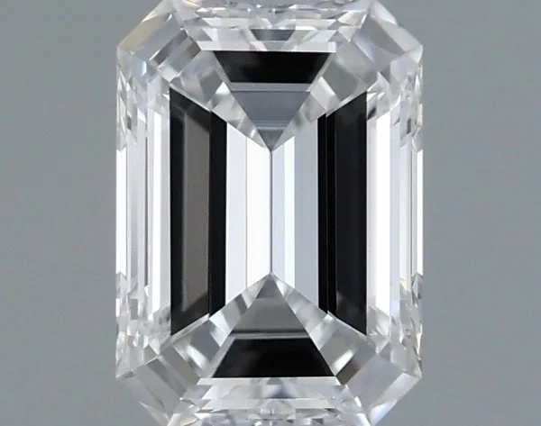 0.48ct EMERALD E VVS2 Natural diamond