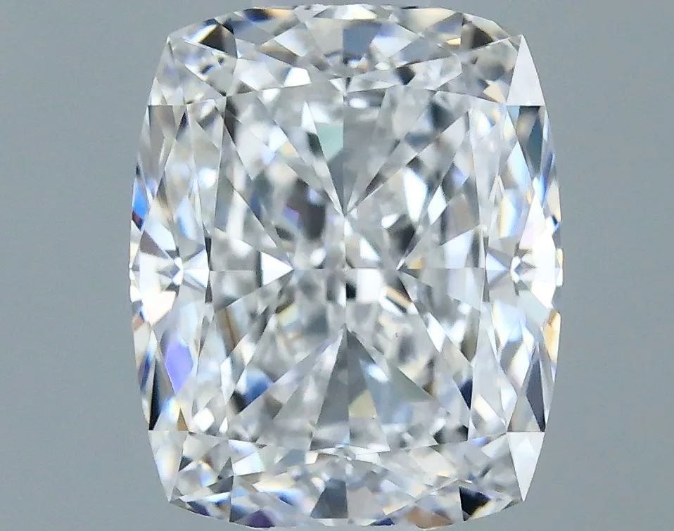 0.77ct CUSHION E VS1 Natural diamond