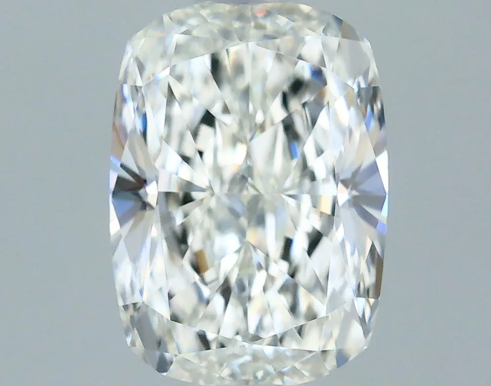 0.70ct CUSHION H VVS1 Natural diamond