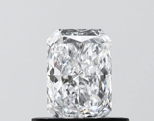 0.68ct RADIANT D VVS2 Lab diamond
