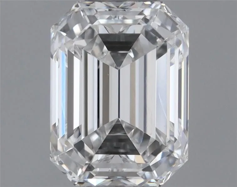 0.47ct EMERALD E VVS2 Natural diamond