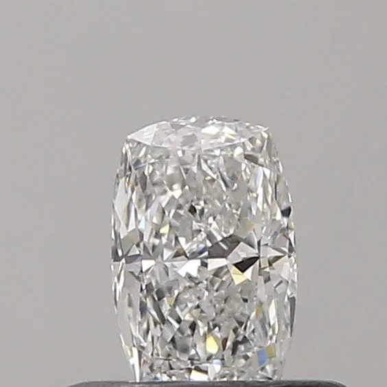 0.37ct CUSHION E VS2 Natural diamond