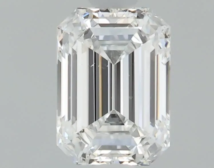 0.42ct EMERALD E SI1 Natural diamond