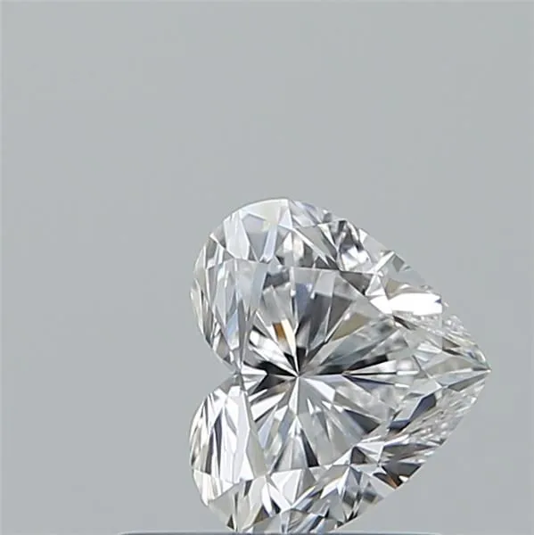 0.7ct HEART D VS2 Natural diamond