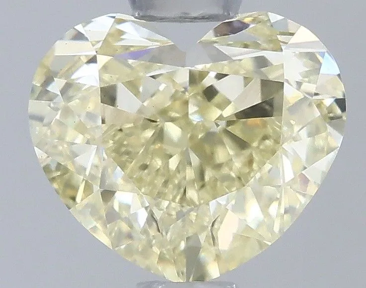1.08ct HEART Fancy Light Yellow VS1 Coloured Lab diamond