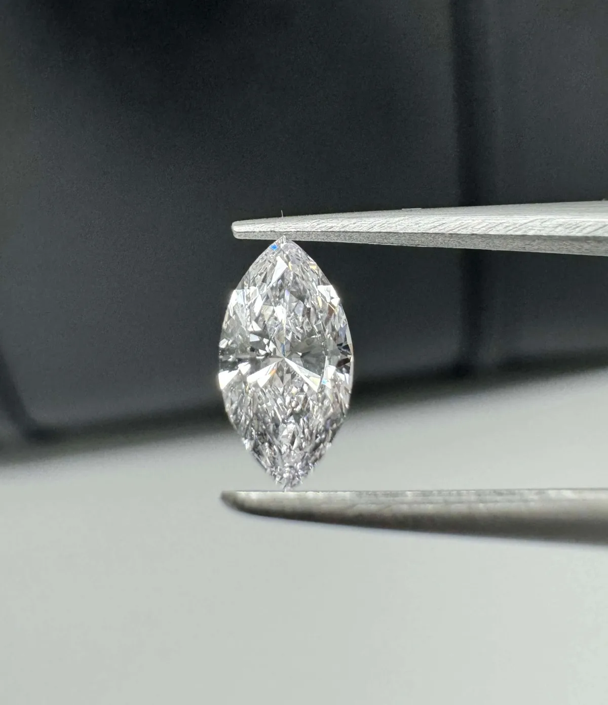 0.51ct MARQUISE E VVS2 Natural diamond