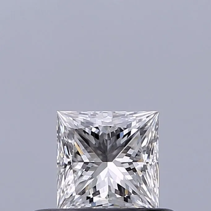 0.35ct PRINCESS D VVS1 Natural diamond