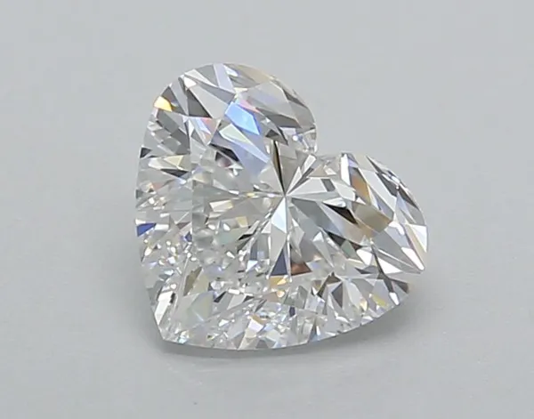 1ct HEART D VVS2 Lab diamond