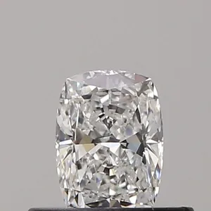 0.41ct CUSHION E VS2 Natural diamond