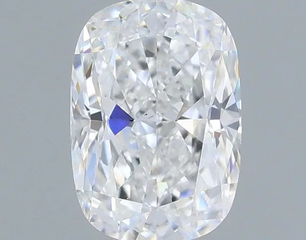 0.4ct CUSHION E VS1 Natural diamond