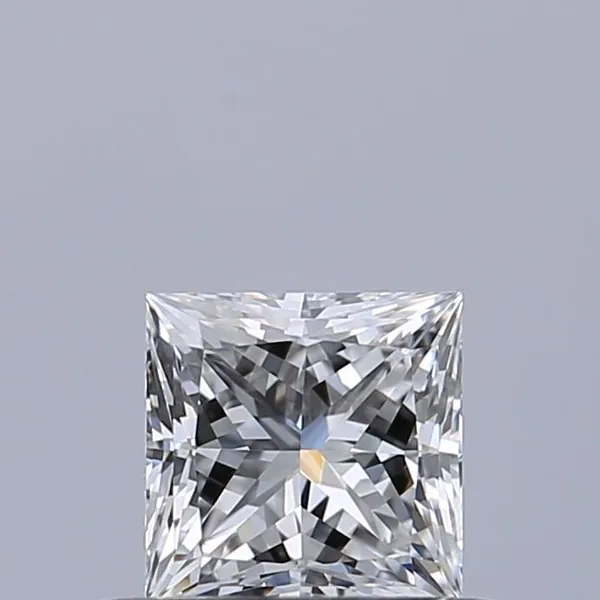 0.43ct PRINCESS D VVS2 Natural diamond