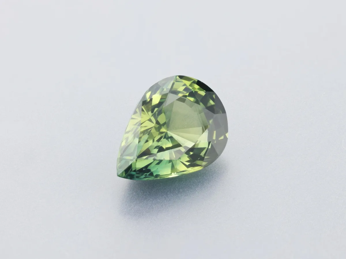 1.5ct Parti Sapphire, Pear Shape gemstone