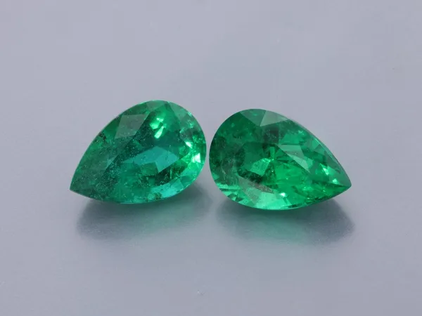 2.81ct Green Emerald, Pear Shape cut gemstone