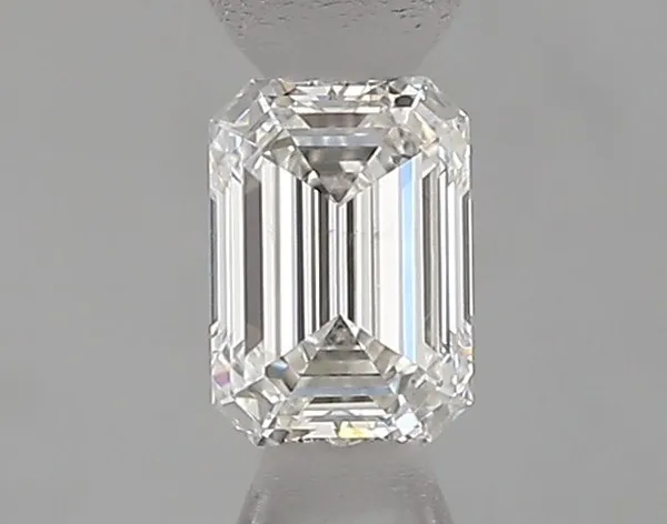 0.43ct EMERALD F VS2 Natural diamond