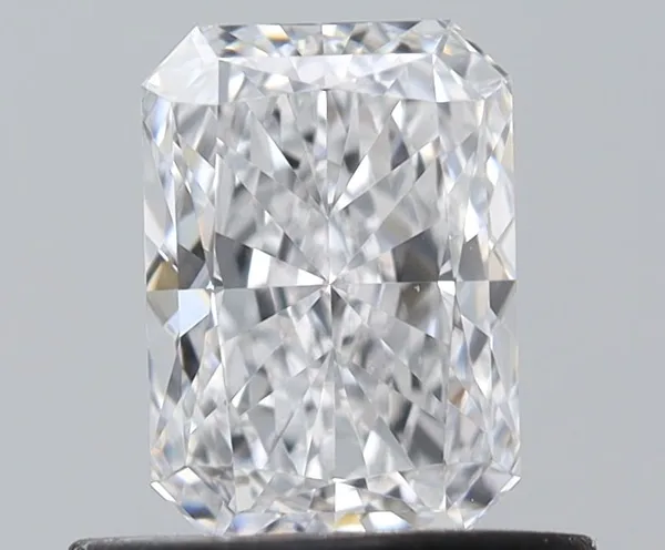 0.6ct RADIANT D VS2 Natural diamond
