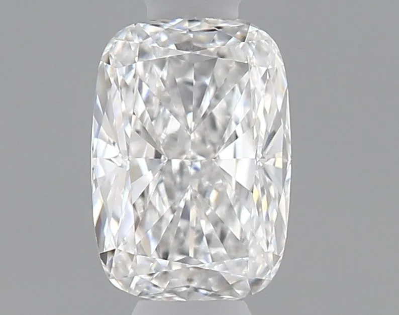 0.40ct CUSHION E VVS2 Natural diamond