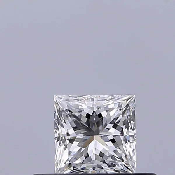 0.32ct PRINCESS D VVS1 Natural diamond