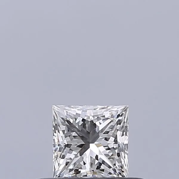 0.3ct PRINCESS F VVS1 Natural diamond