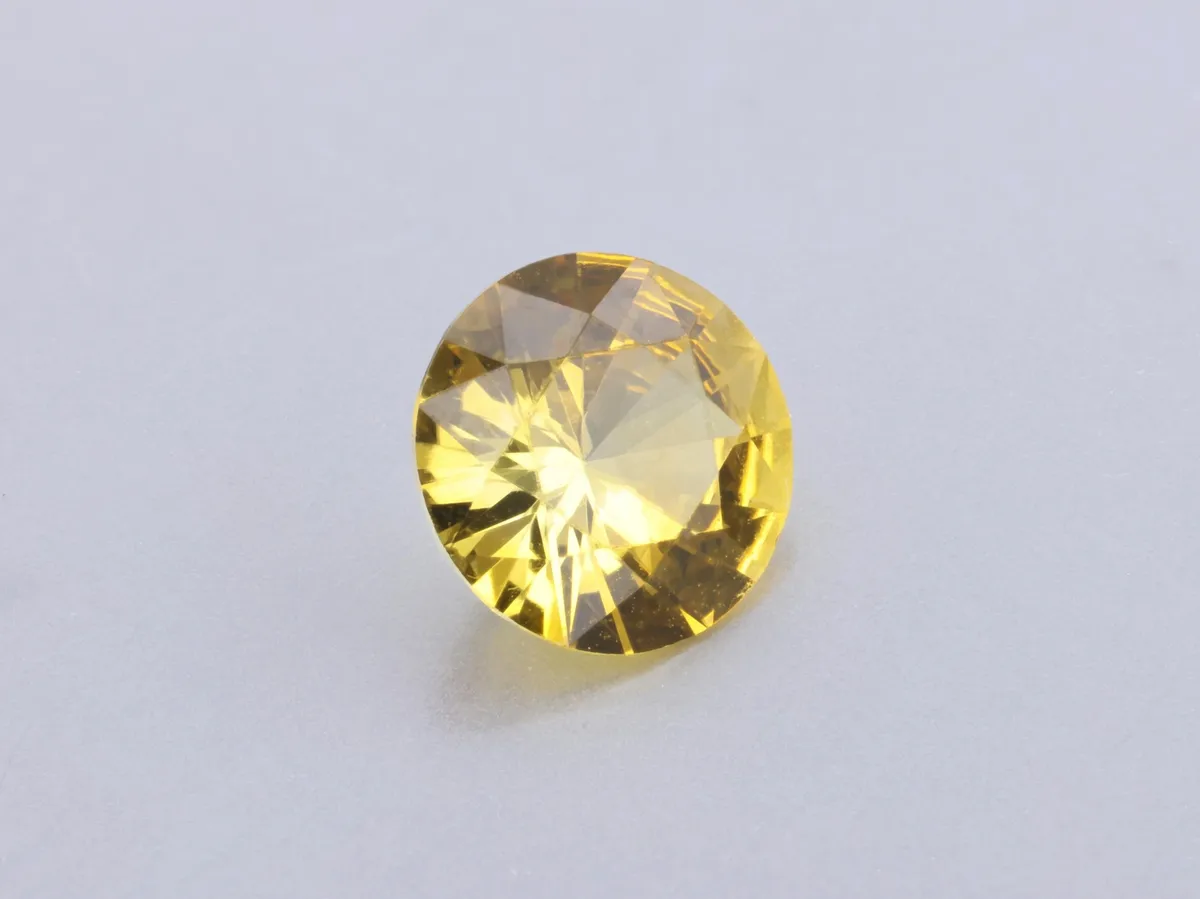 0.7ct Yellow Sapphire, Round gemstone