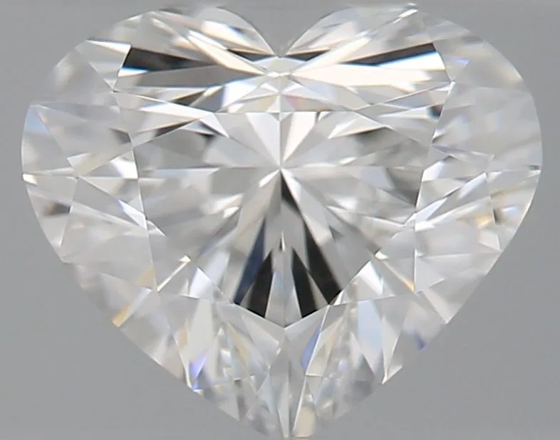 0.51ct HEART E VVS2 Natural diamond